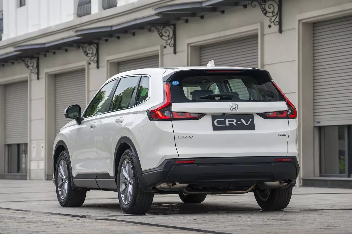 Tăng 10 triệu, đâu là những nâng cấp đáng giá trên Honda CR-V bản xăng 2026 tại Việt Nam? - Ảnh 3.