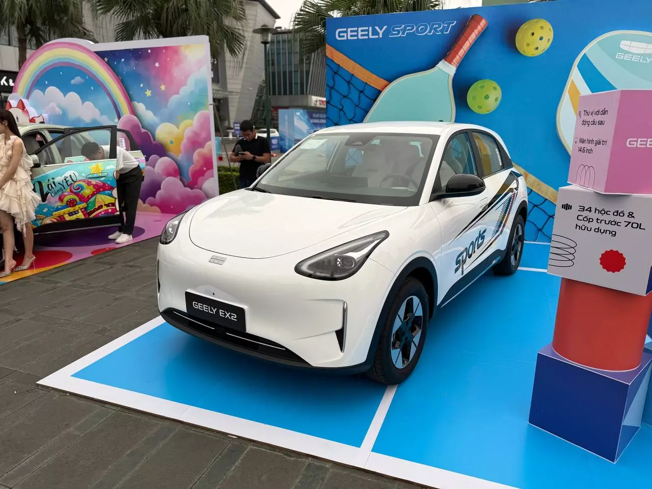 Geely EX2 giá từ 459 triệu tại Việt Nam, chạy gần 400 km, có đủ ADAS - Ảnh 1.