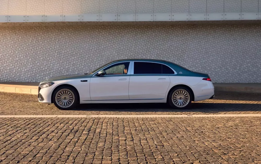 Mercedes-Maybach S-Class 2026 đưa sự sang trọng của S-Class lên một tầm cao mới