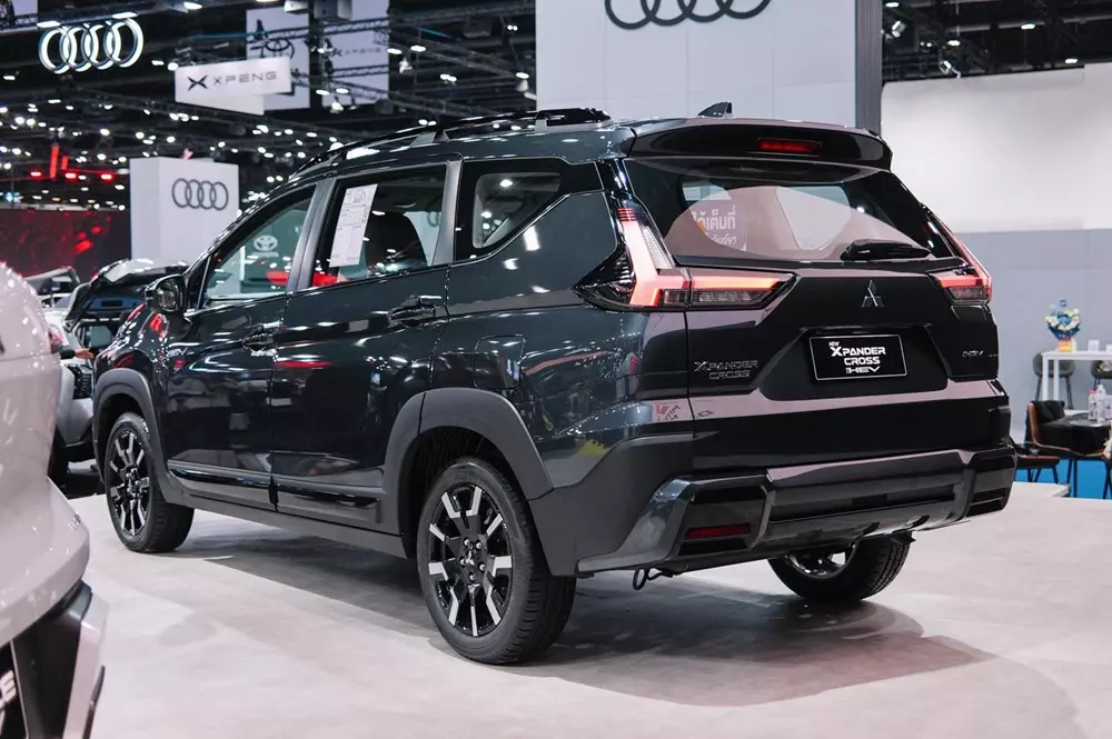 Mitsubishi Xpander Hybrid ra mắt bản nâng cấp, đã có 6 túi khí và hệ thống an toàn chủ động ADAS - Ảnh 9.