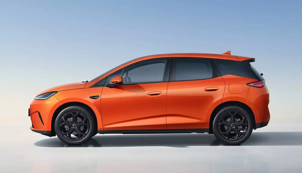 Ra mắt BYD Dolphin G DM-i - xe hatchback cỡ nhỏ có thể chạy hơn 1.000 km không nghỉ - Ảnh 3. Ra mắt BYD Dolphin G DM-i - xe hatchback cỡ nhỏ có thể chạy hơn 1.000 km không nghỉ - Ảnh 3.