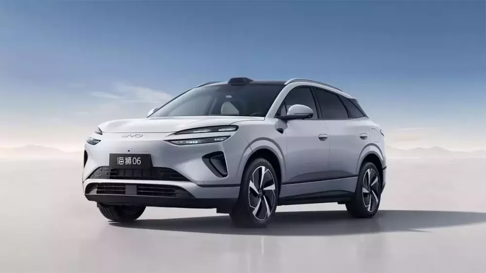 BYD Sealion 06 DM-i 2026 có hệ thống kiểm soát thân xe thông minh DiSus-C