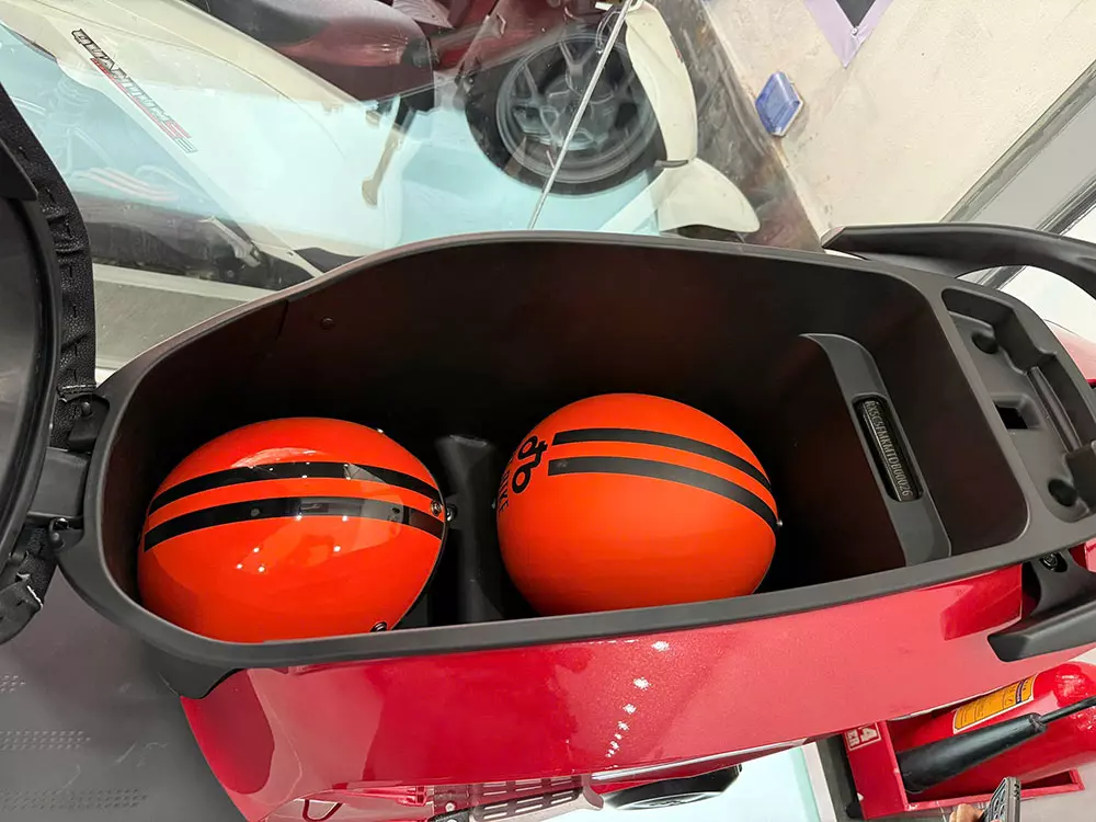 Dat Bike ERA sở hữu cốp 50 lít Dat Bike ERA sở hữu cốp 50 lít