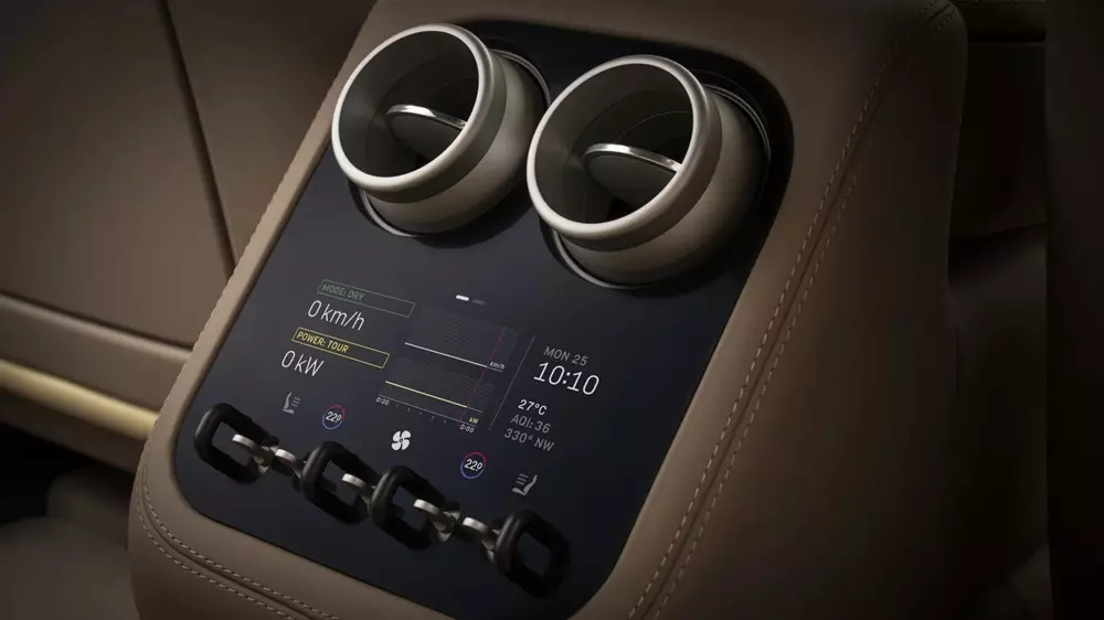 Cửa gió điều hòa và màn hình điều khiển dành cho hành khách phía sau của Ferrari Luce