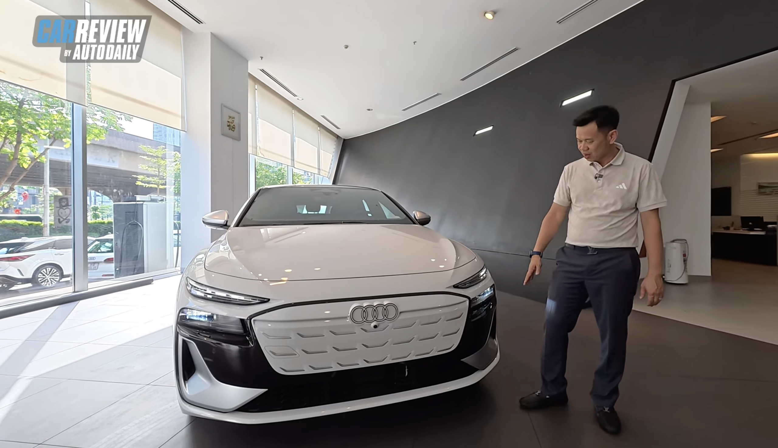 Audi S6 e-tron 678km/sạc: Xe điện sang có giá 4,199 tỷ đáng mua không?