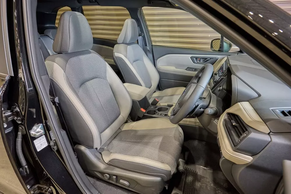 Subaru Forester 2026 trình làng, có thêm phiên bản cắt trang bị với giá rẻ hơn - Ảnh 4. Subaru Forester 2026 trình làng, có thêm phiên bản cắt trang bị với giá rẻ hơn - Ảnh 4.