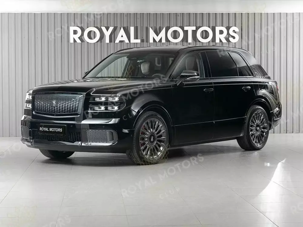 Chiếc SUV hạng sang Toyota Century nhập khẩu tư nhân đang được rao bán tại Nga